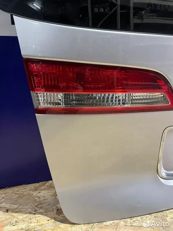 Дверь багажника Honda Elysion RR1 K24A - миниатюра 7