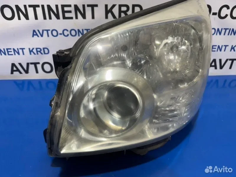 Фара передняя левая Toyota Noah ZRR70 3ZR - миниатюра 4