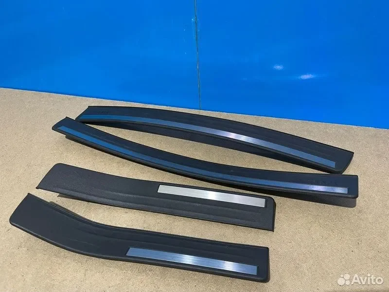 Накладка на порог Nissan Teana J32 VQ25