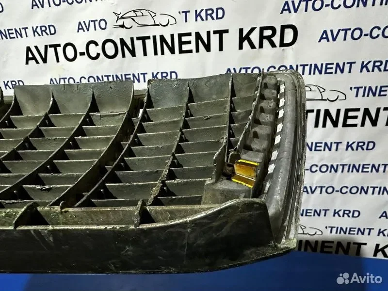 Решетка радиатора Toyota Crown JZS171 1jzfse - миниатюра 3