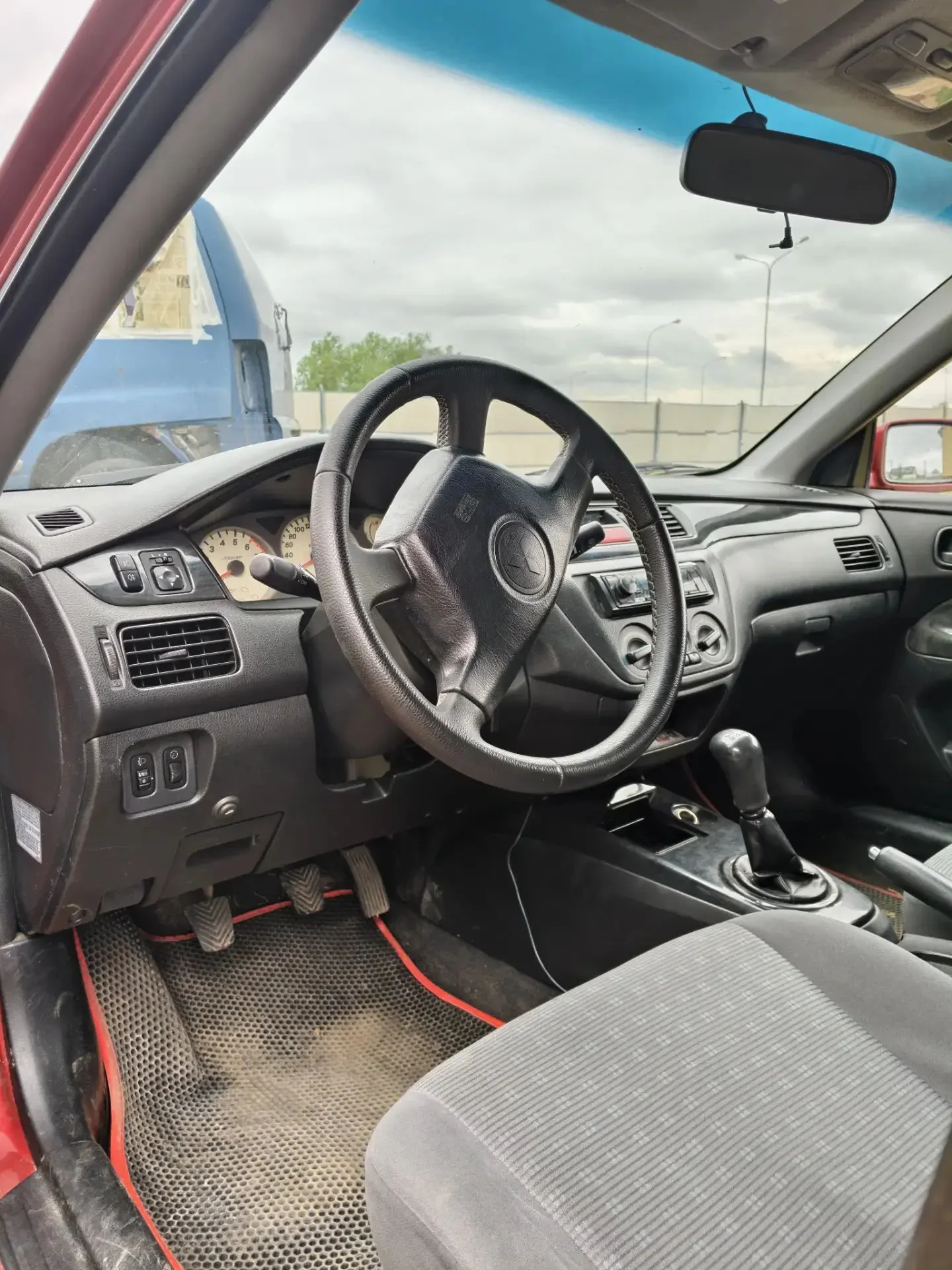Mitsubishi Lancer - миниатюра 6