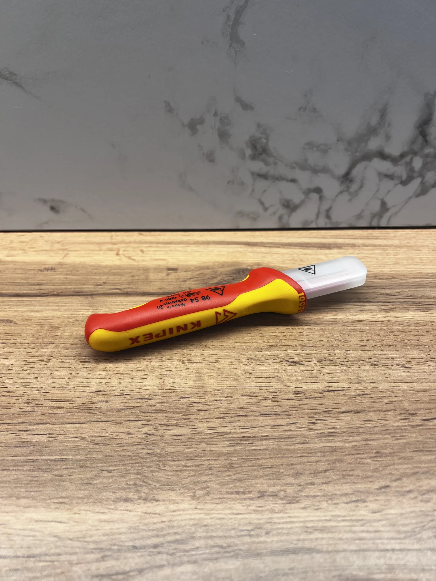 Нож диэлектрический knipex