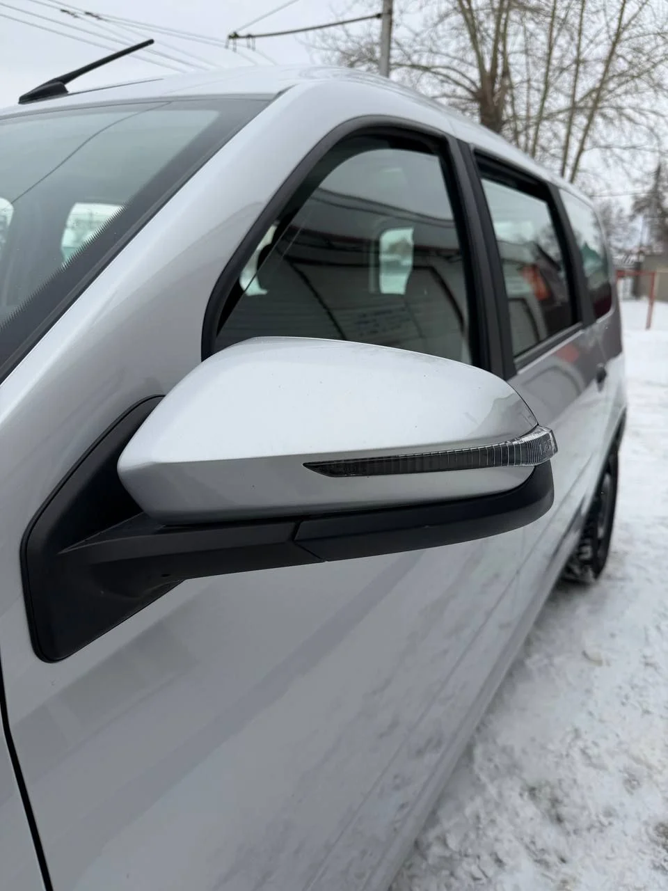Lada Largus - миниатюра 2