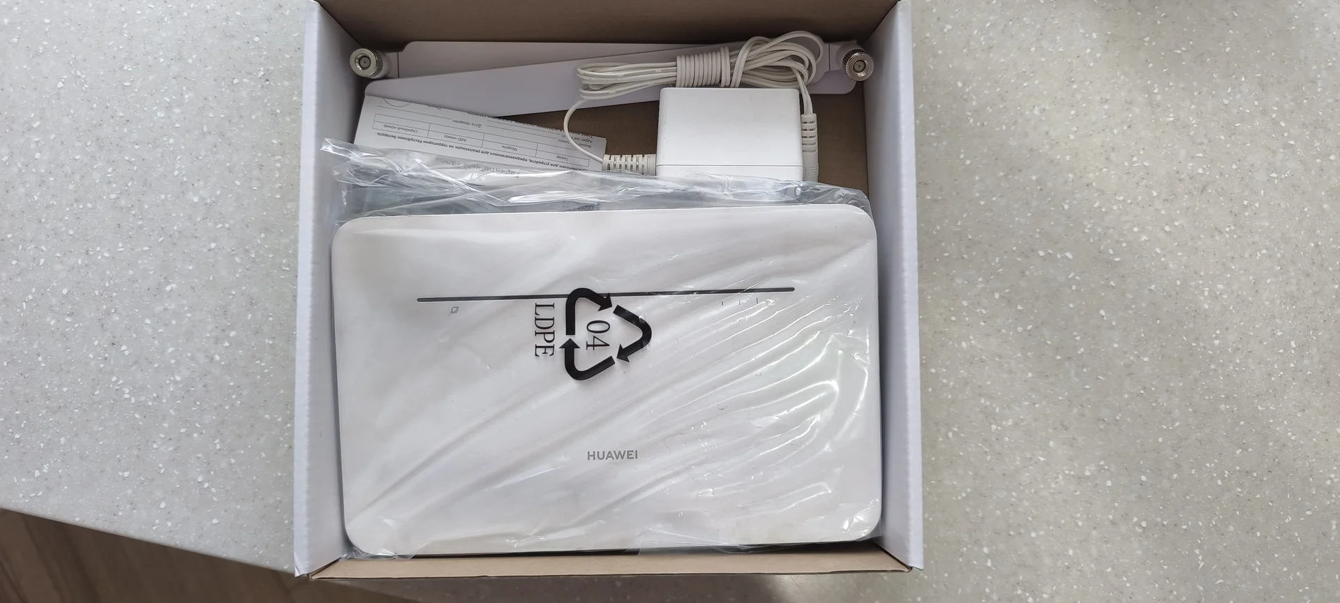 Роутер HUAWEI 4G CPE 3