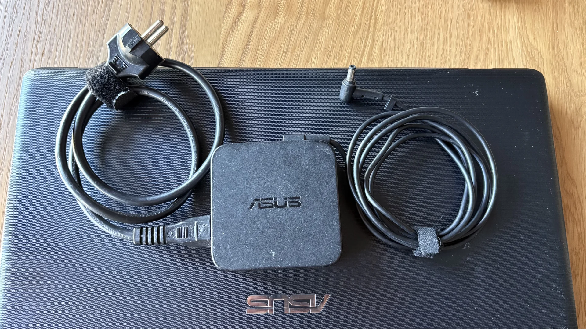 Ноутбук Asus x75vc озу 8gb/ssd 500gb evo860 - миниатюра 13