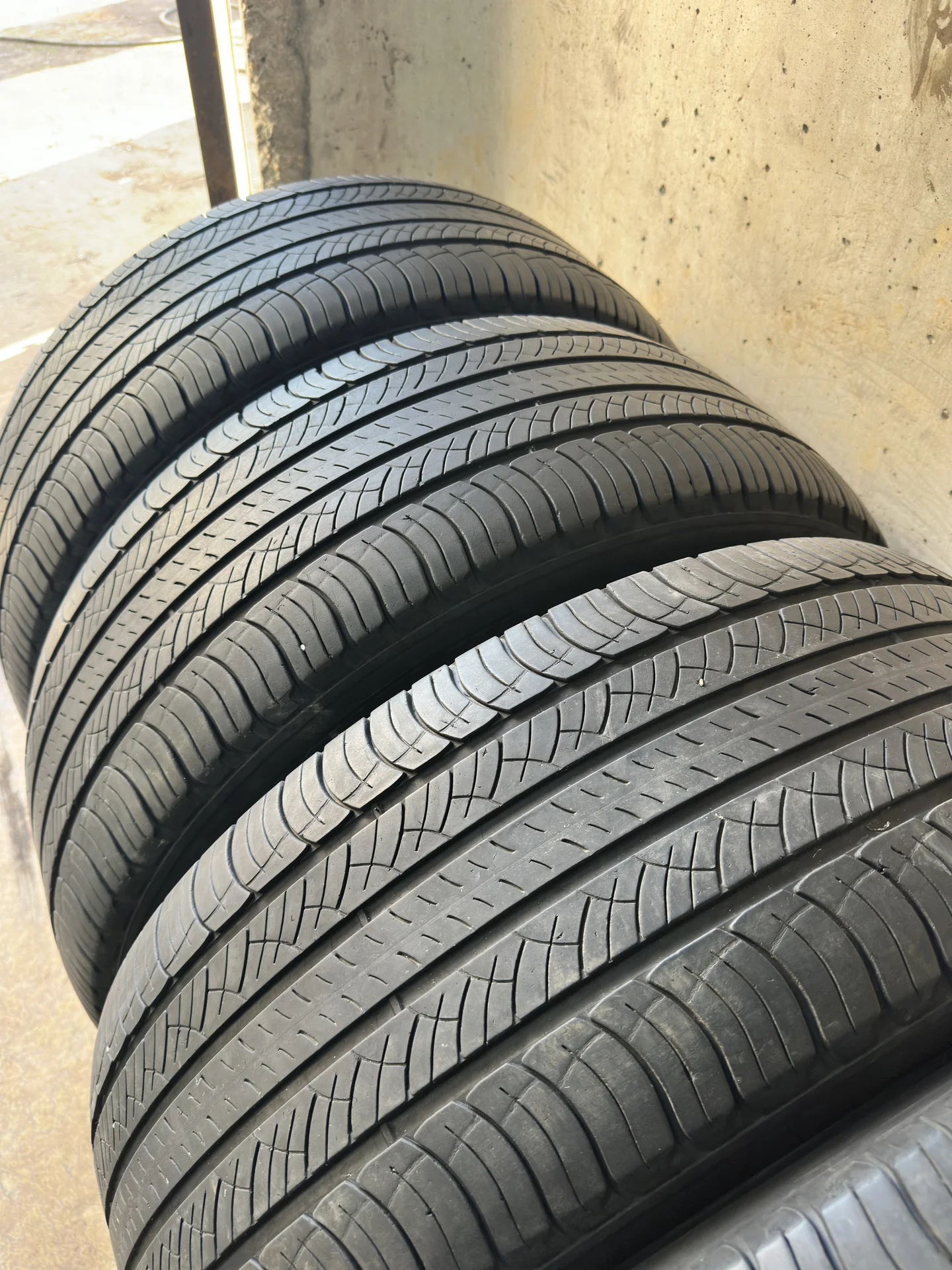 Шины Michelin latitude tour hp 255/55r20 - миниатюра 4