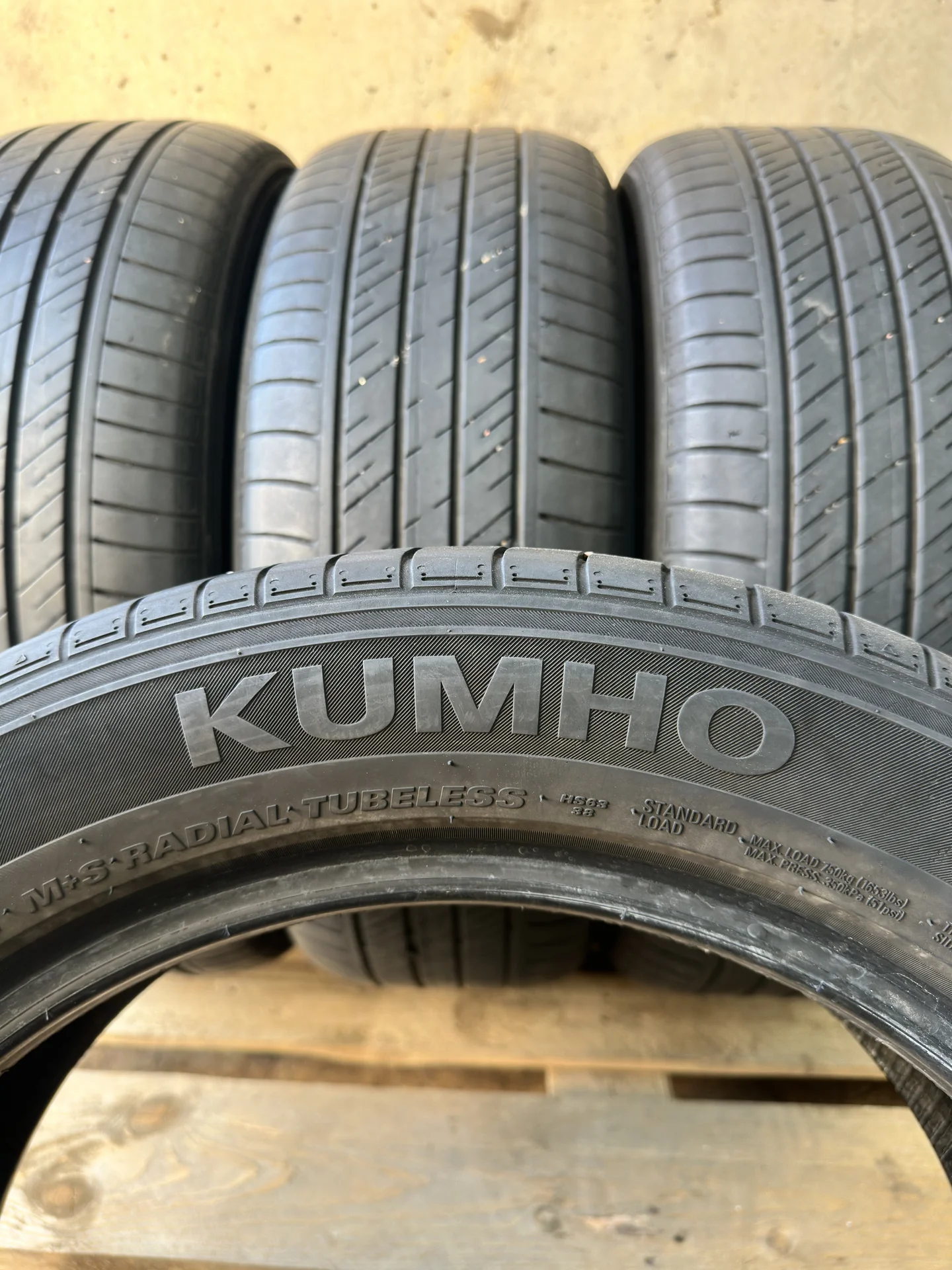 Шины Kumho solus hs63 225/55r18 - миниатюра 5