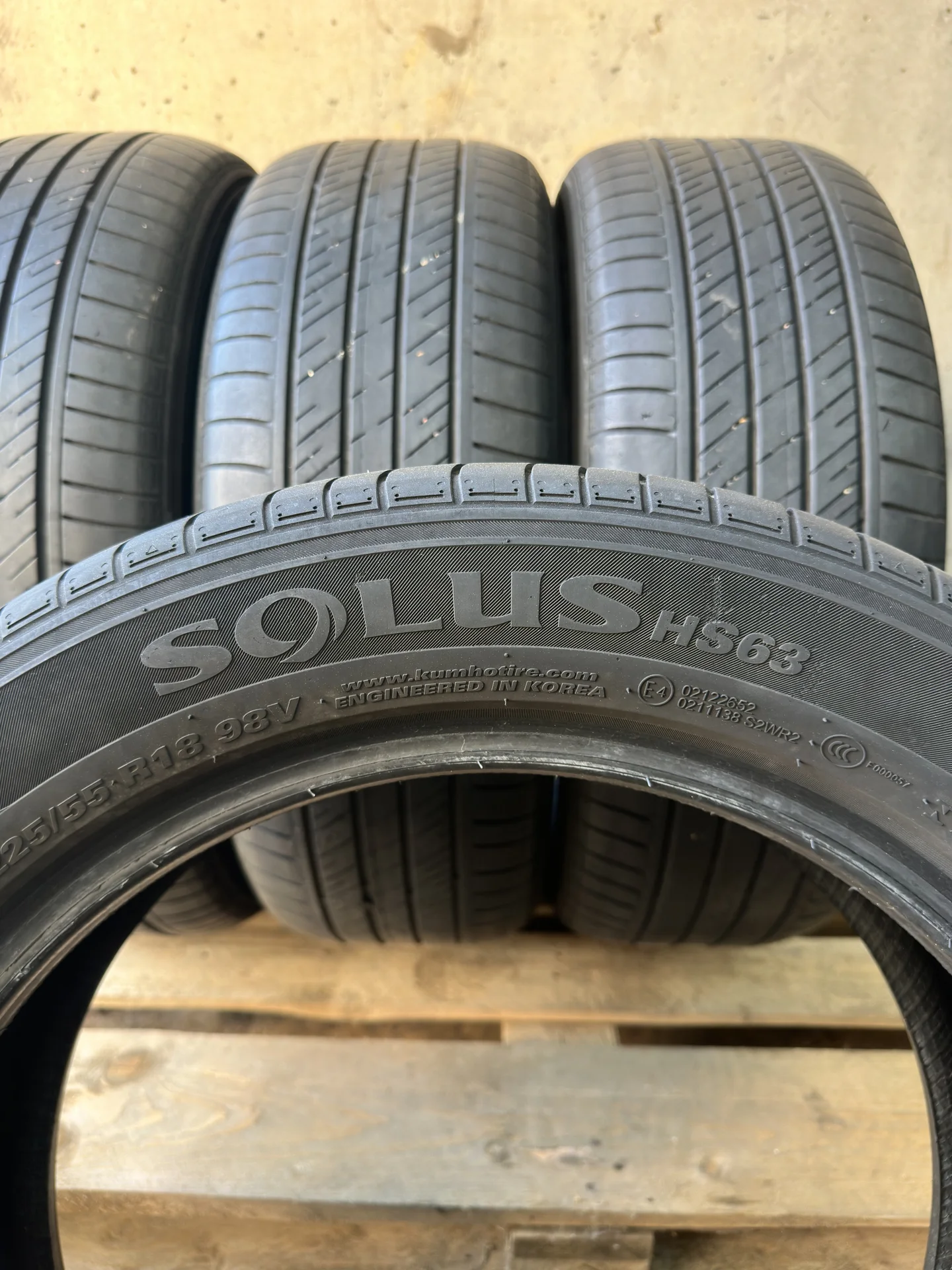 Шины Kumho solus hs63 225/55r18 - миниатюра 6