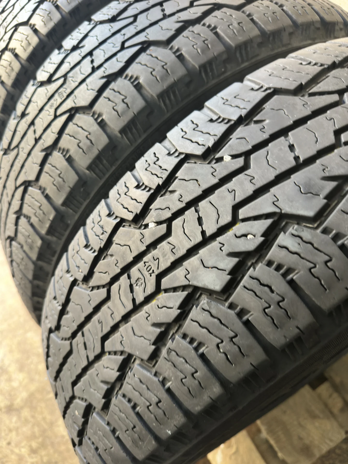 Шины Nokian Rotiiva AT 235/65r17 - миниатюра 2