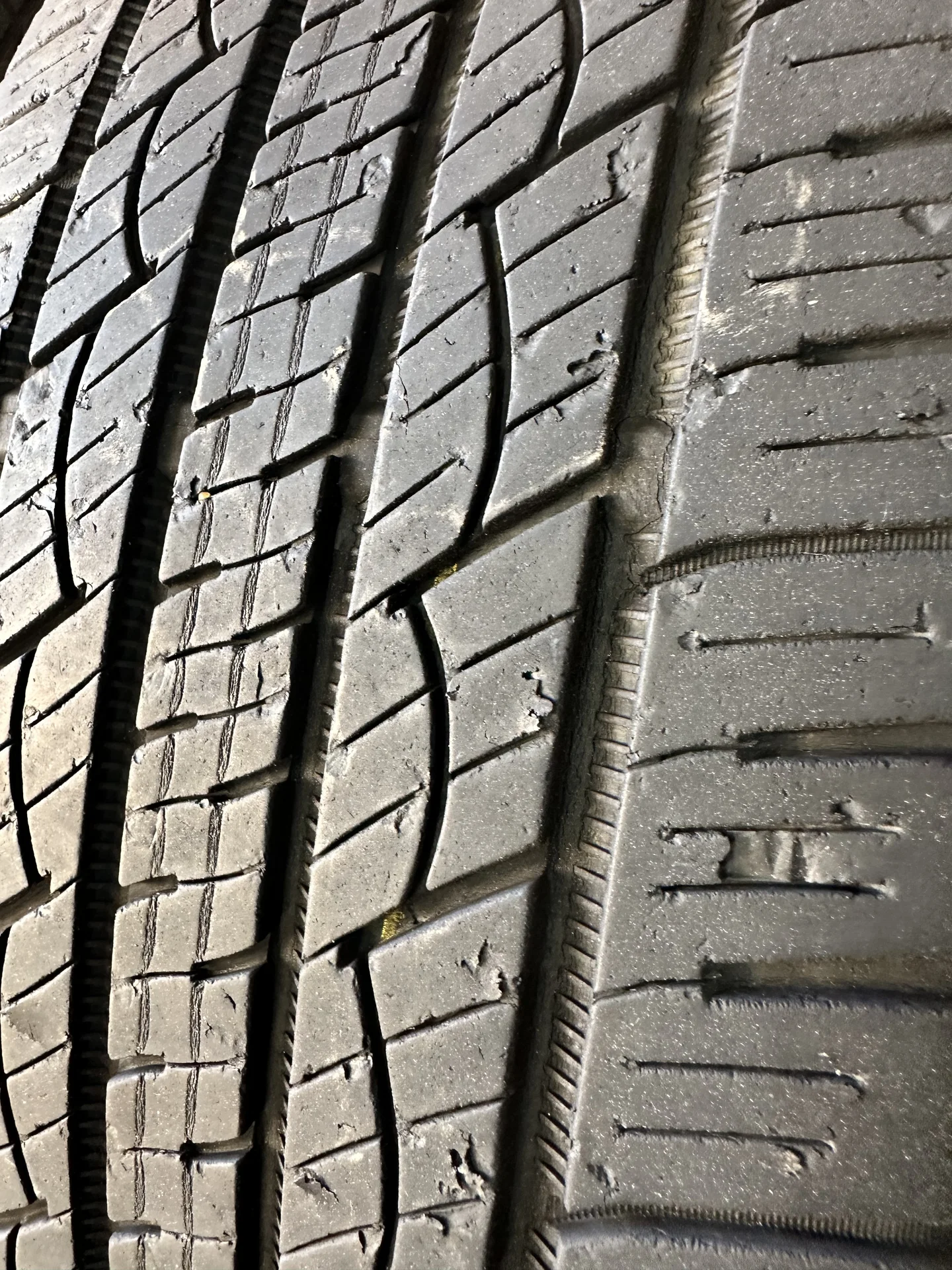 Шины Continental Control Contact 225/65r17 - миниатюра 3