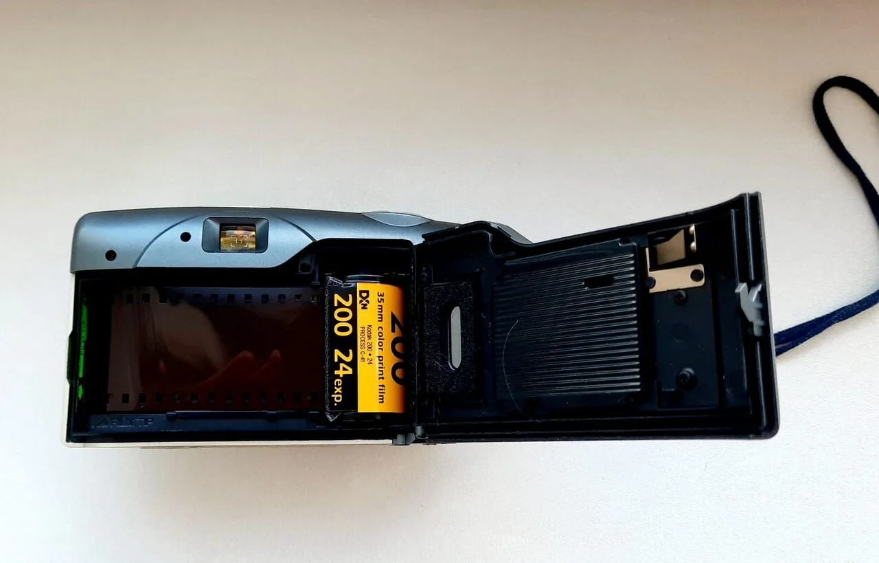Фотоаппарат Fujifilm Discоvery S600 Zoоm - миниатюра 4
