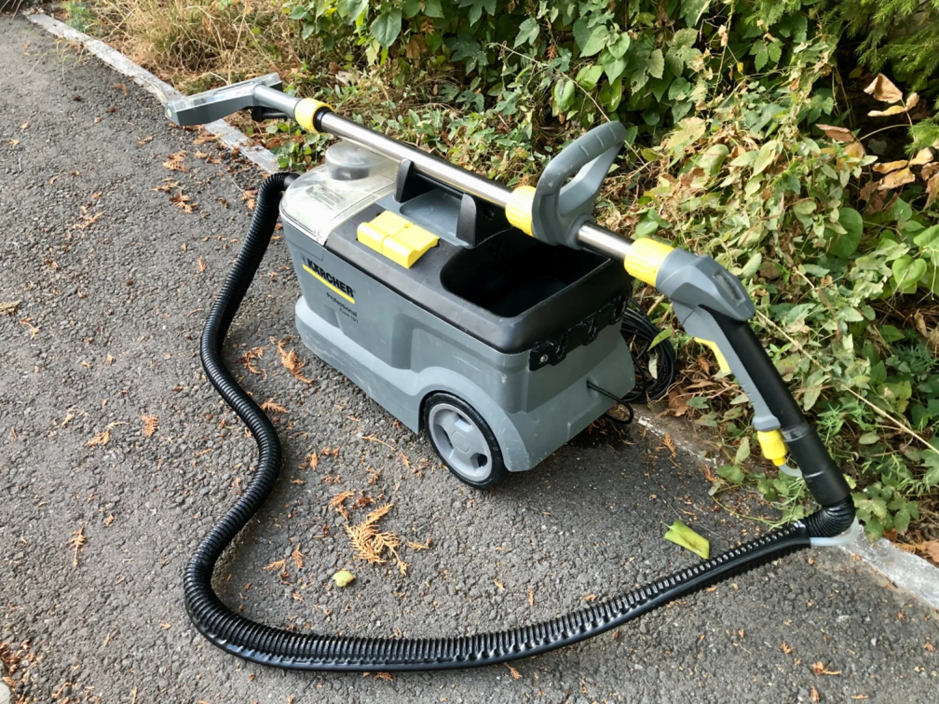 Аренда моющего пылесоса karcher puzzi 8 без залога - миниатюра 3