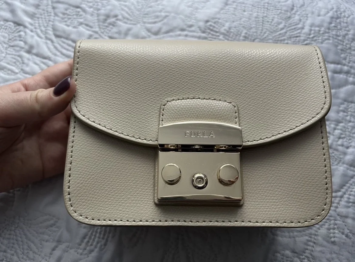 Сумка Furla Metropolis бежевая - миниатюра 5