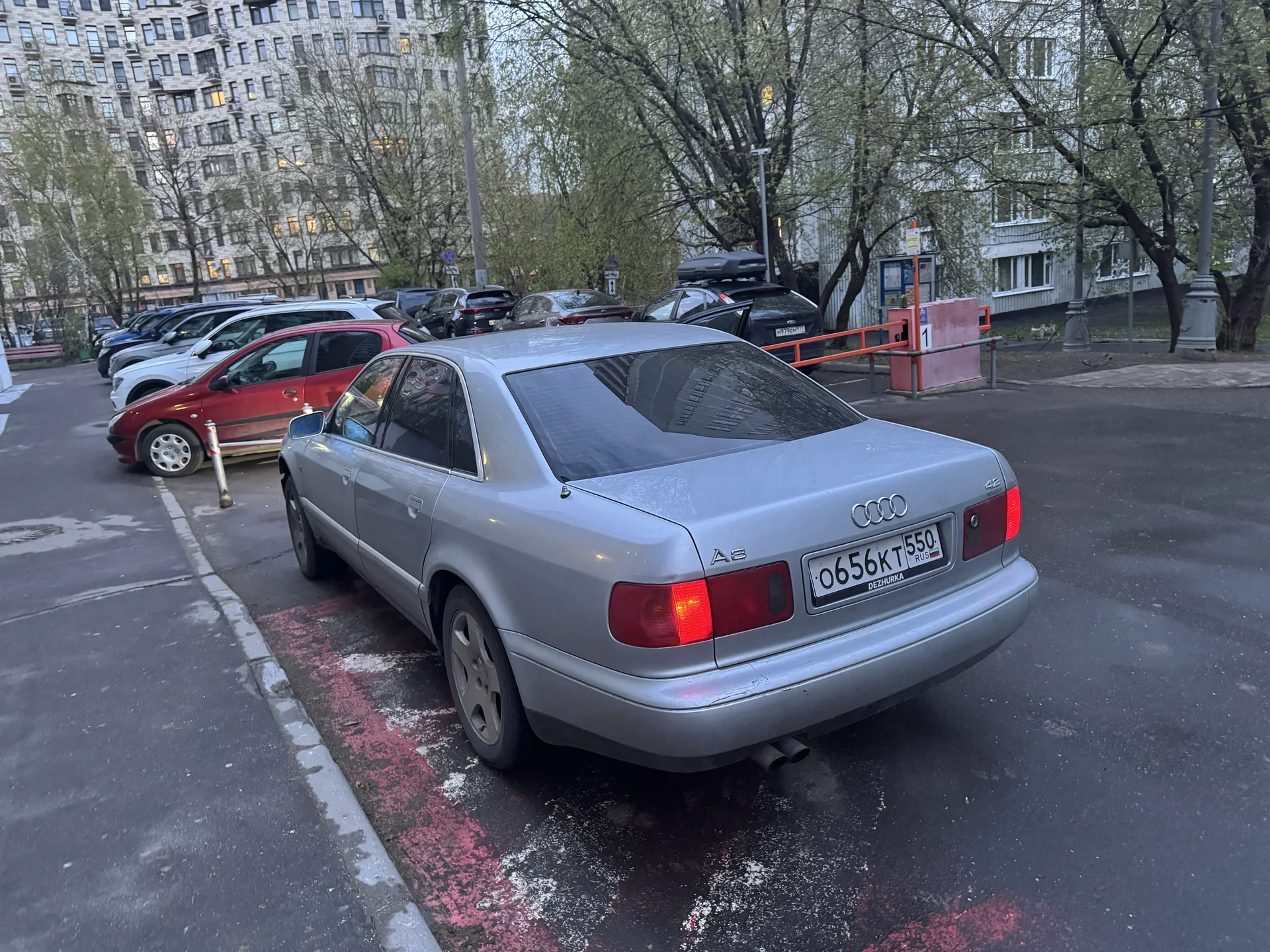 Audi A8 d2