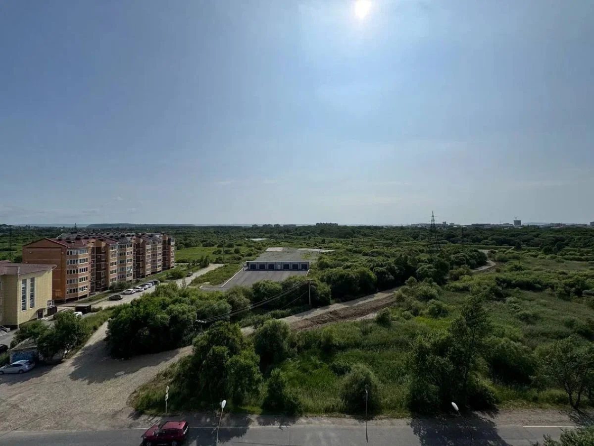 Современная квартира в элитном доме - миниатюра 9
