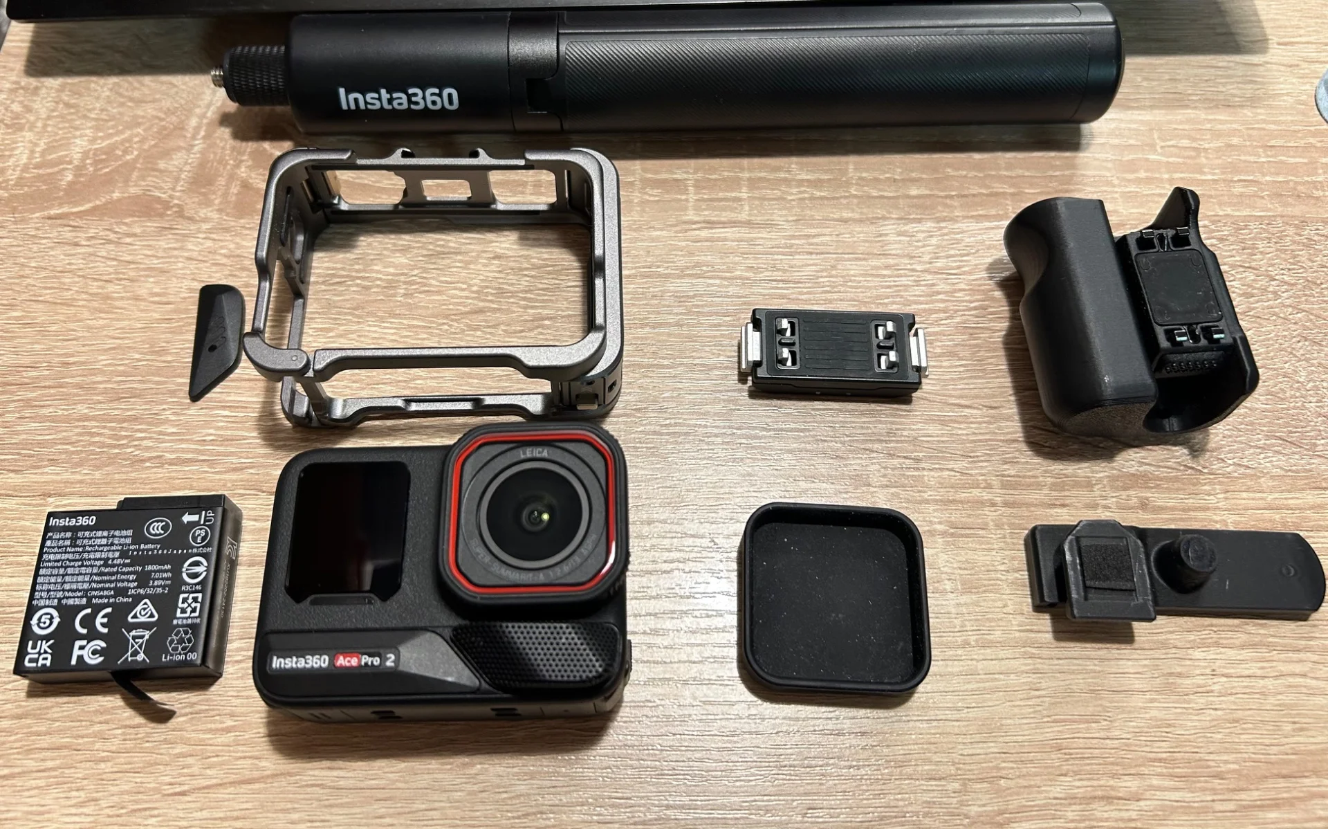 Экшн камера insta 360 ace pro 2 - изображение 1