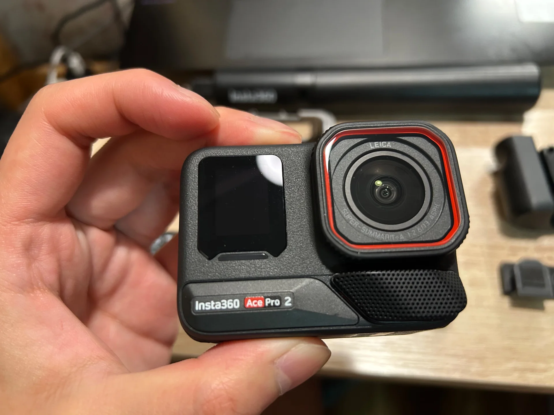 Экшн камера insta 360 ace pro 2 - миниатюра 2