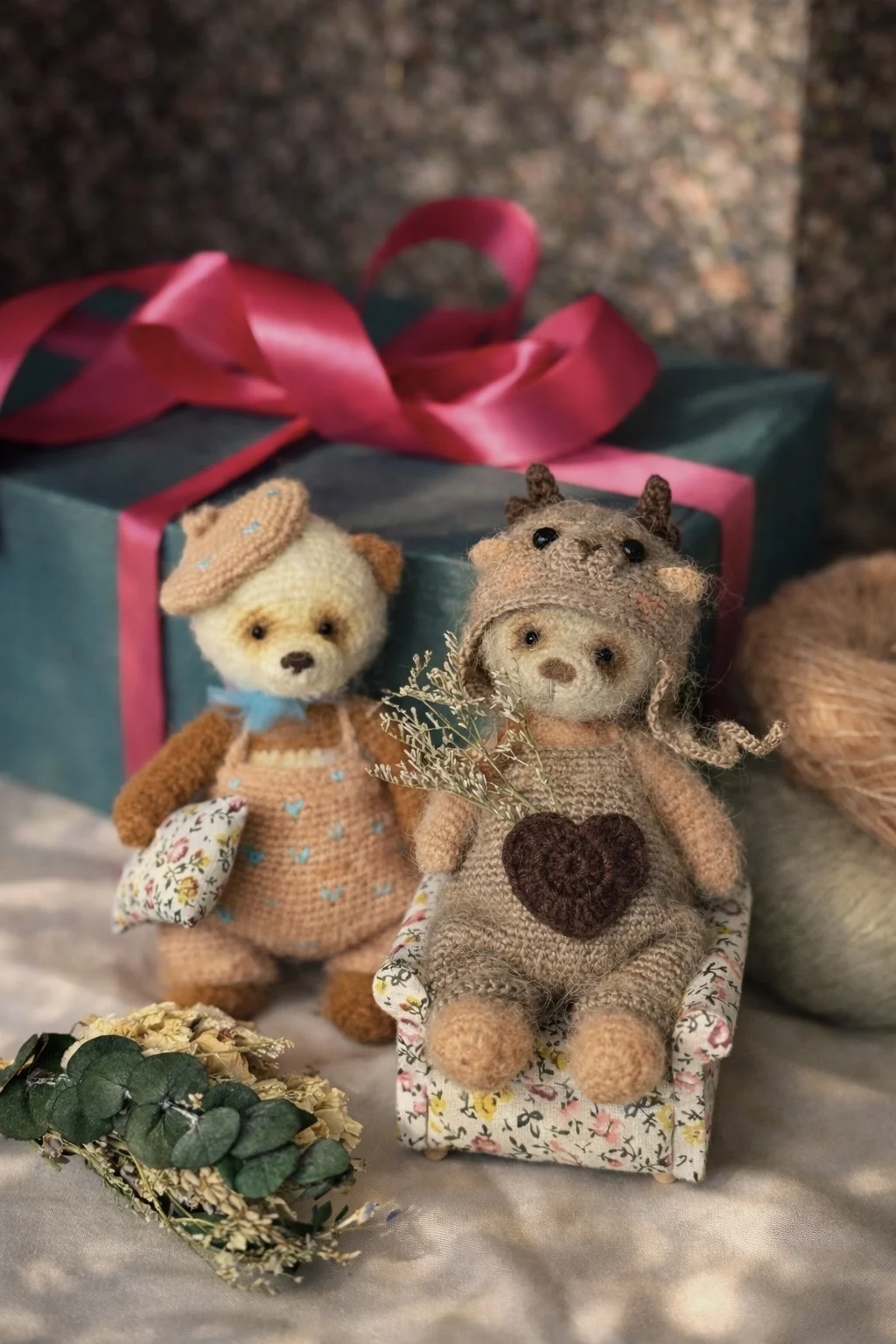 Вязаные игрушки. Коллекционные медведи. - миниатюра 6