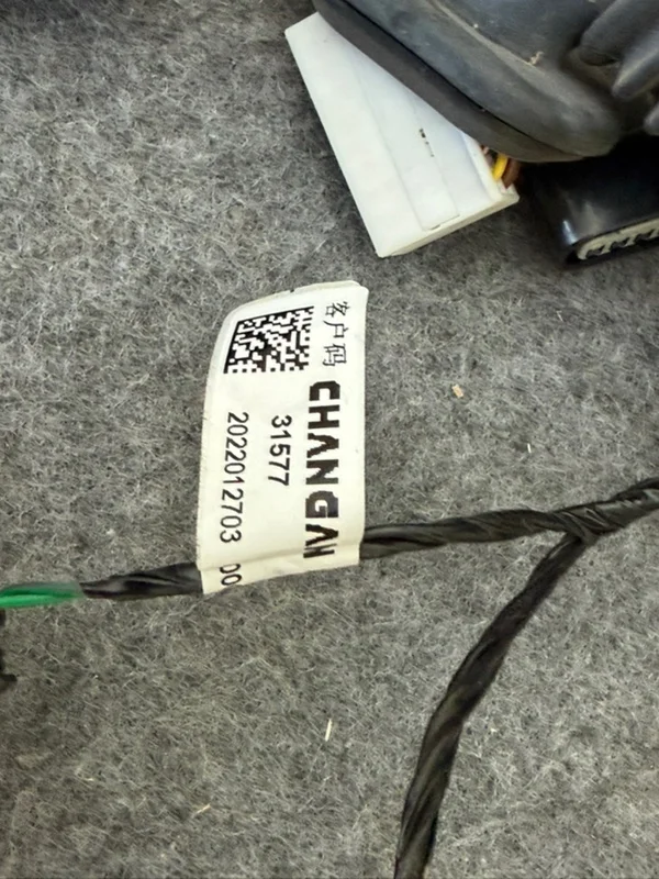 Проводка задней правой двери Changan UNI-K (Оригинал)\nCHANGAN unik, changan uni k, Чанган ЮНИ К, Чанган УНИ К Changan Uni-K CHANGAN unik, changan uni k, Чанган ЮНИ К, Чанган УНИ К..... - миниатюра 5