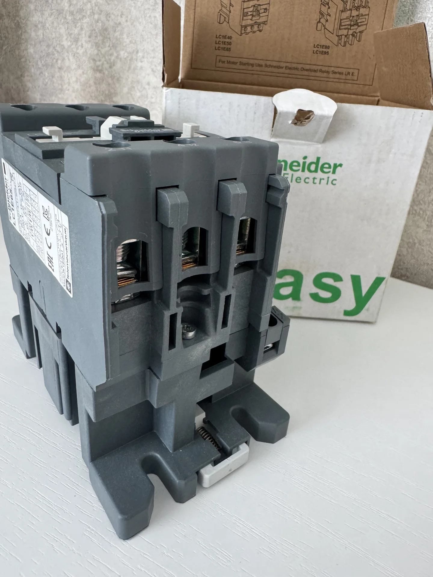 Контактор lc1e65m5 schneider - миниатюра 5