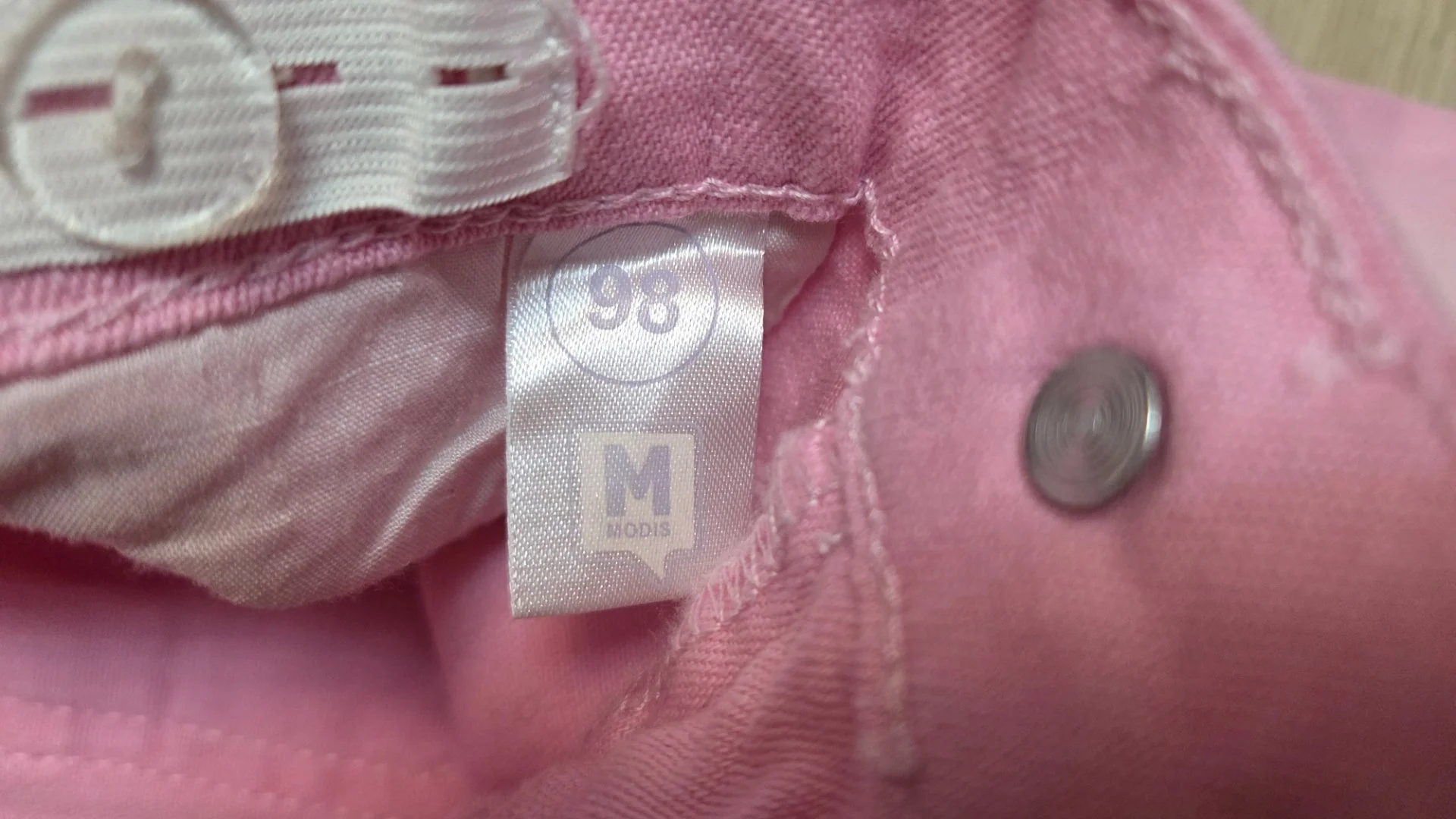 Новые джинсы для девочки Модис р.98 - миниатюра 3