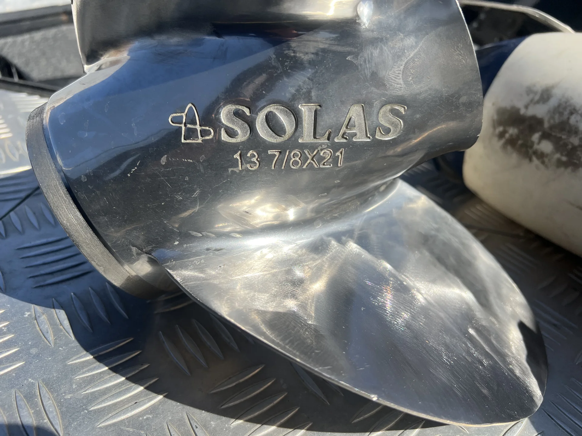 Лодочный винт стальной solas
