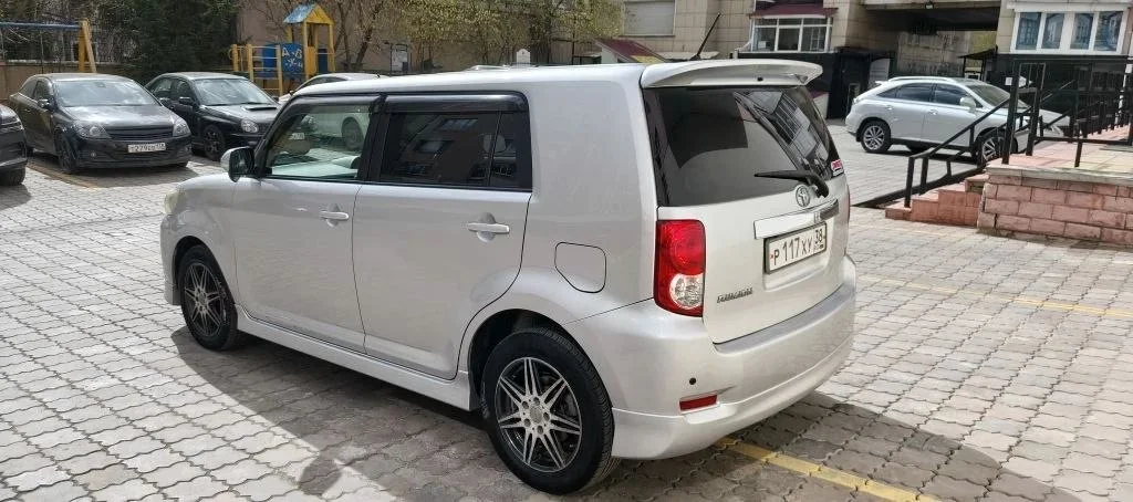 Продаю автомобиль - миниатюра 4