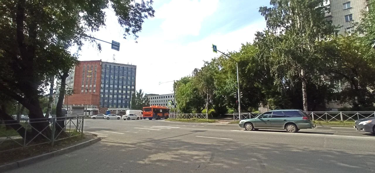 Продам помещение свободного назначения 250 кв. м. с потенциалом! - миниатюра 2