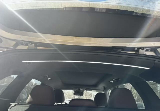 Подсветка багажника geely monjaro - миниатюра 2