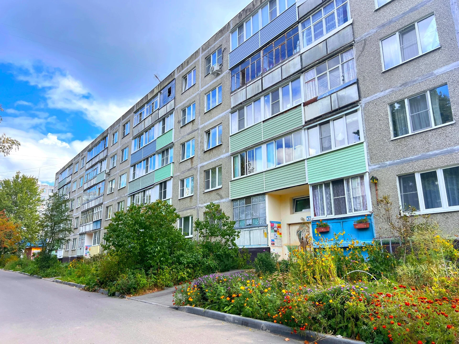 Трехкомнатная квартира в 3-м микрорайоне, дом 27 - миниатюра 20