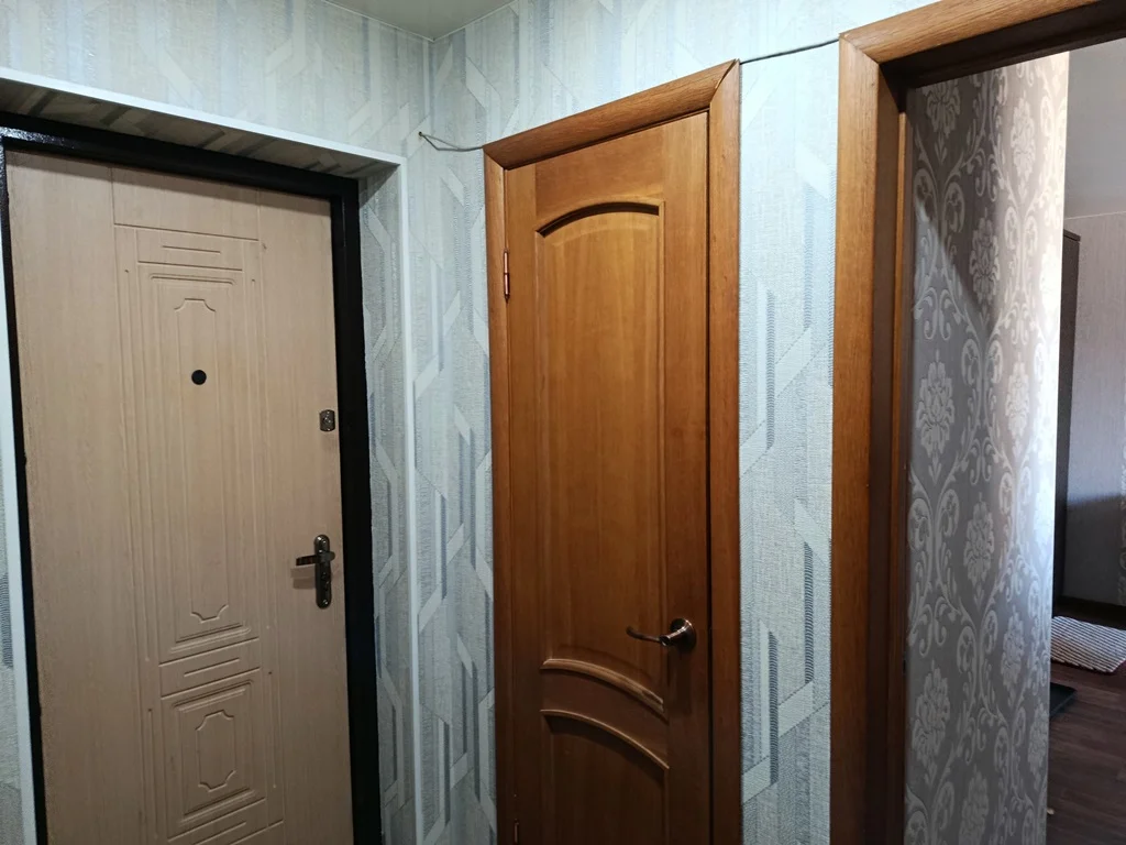 2-я квартира в 3-м микрорайоне, дом 4 - миниатюра 15