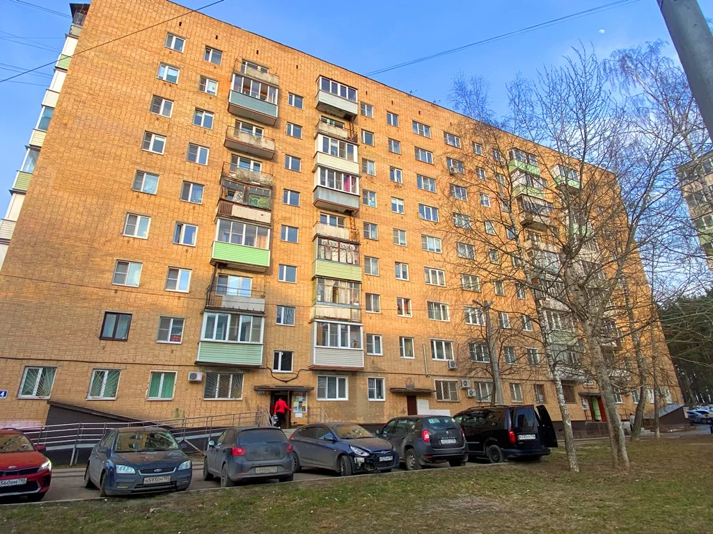 2-я квартира в 3-м микрорайоне, дом 4 - миниатюра 21