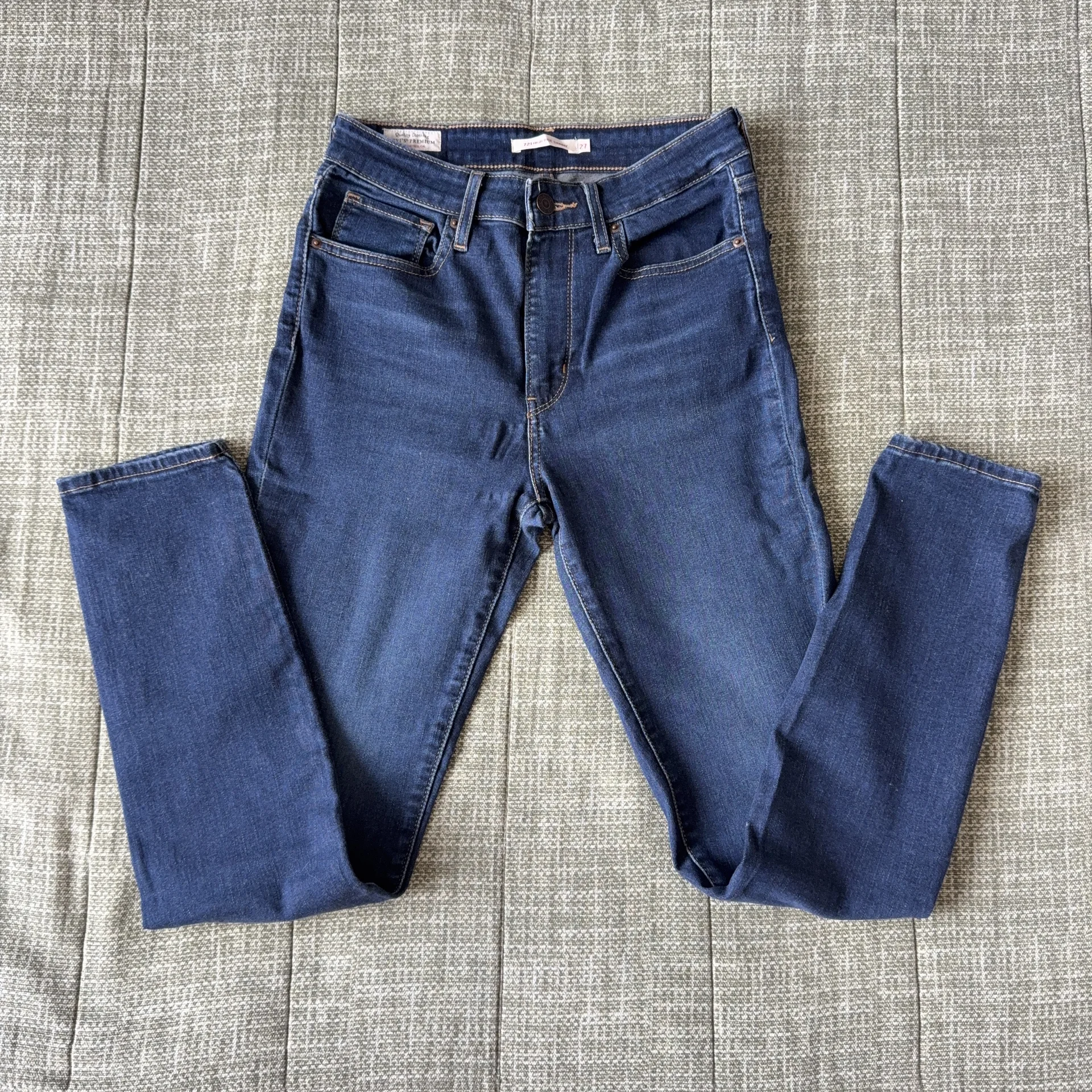 Джинсы Levi's женские - изображение 1