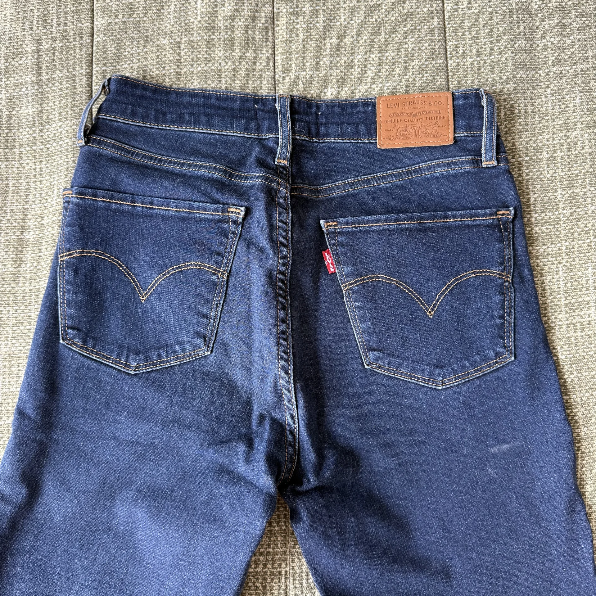 Джинсы Levi's женские - миниатюра 3