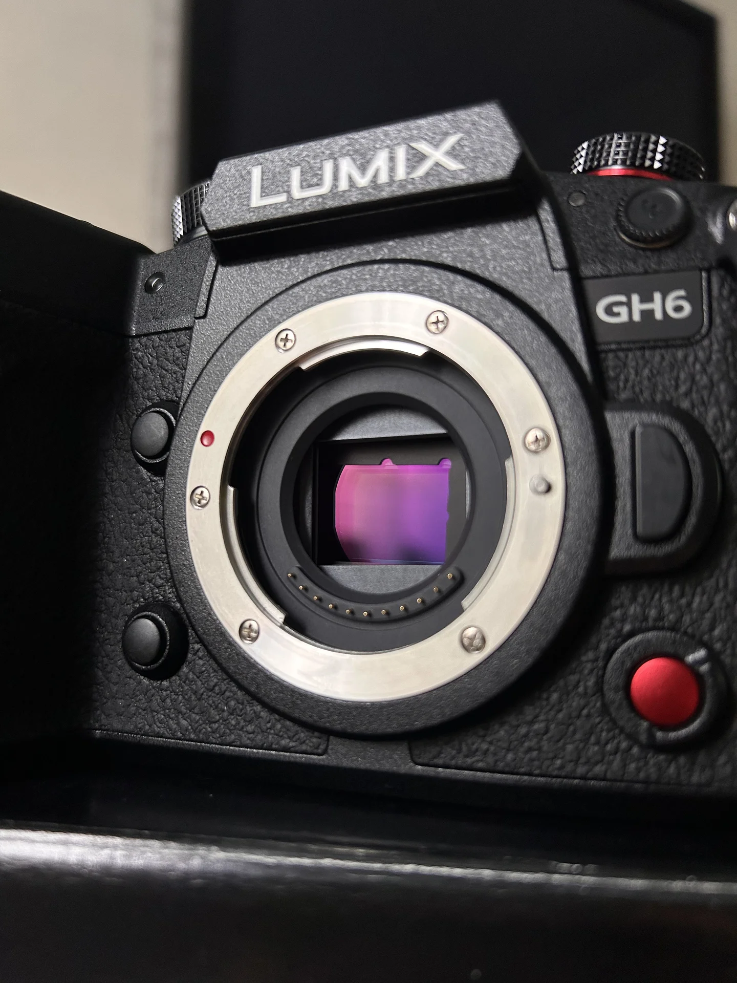 Фотоаппарат Panasonic Lumix GH6 body — как новый! - миниатюра 2