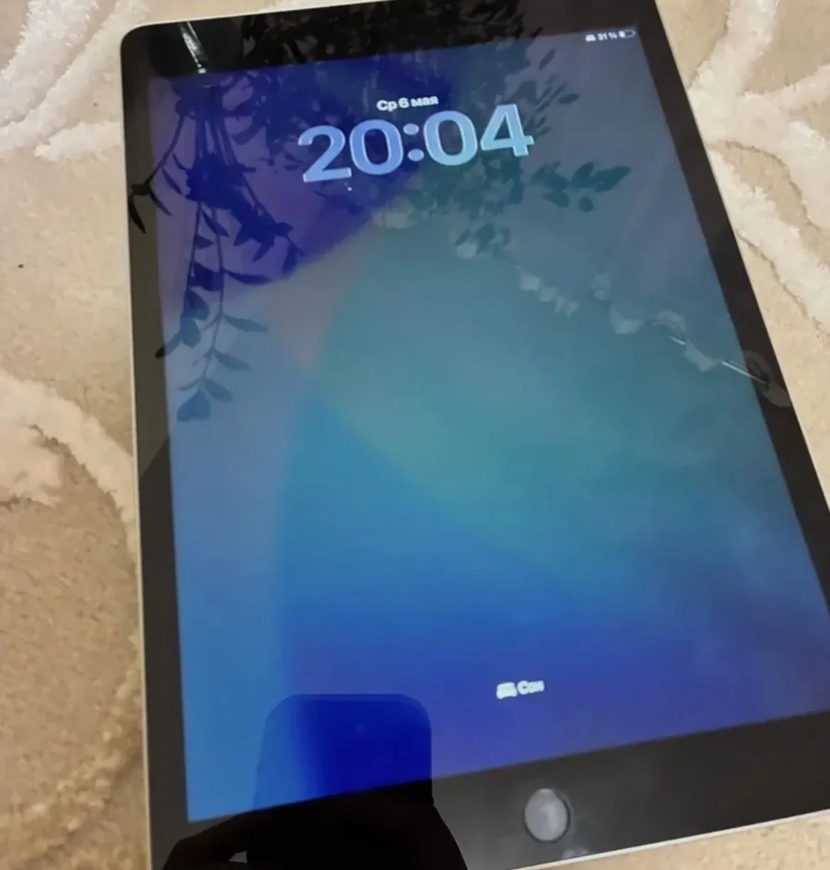 iPad 9 поколения со стилусом, зарядкой, наушниками - миниатюра 5