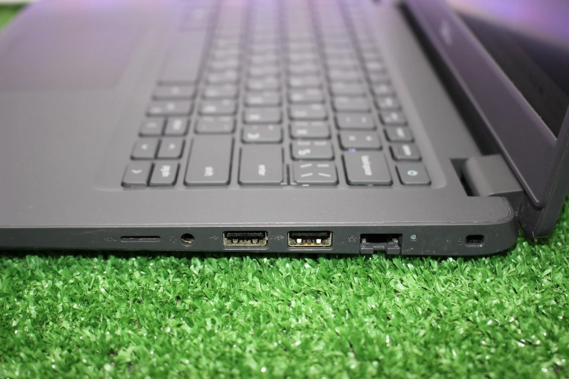 Ноутбук Dell Latitude 3410 i5-10210U/8/256/IPS - миниатюра 4