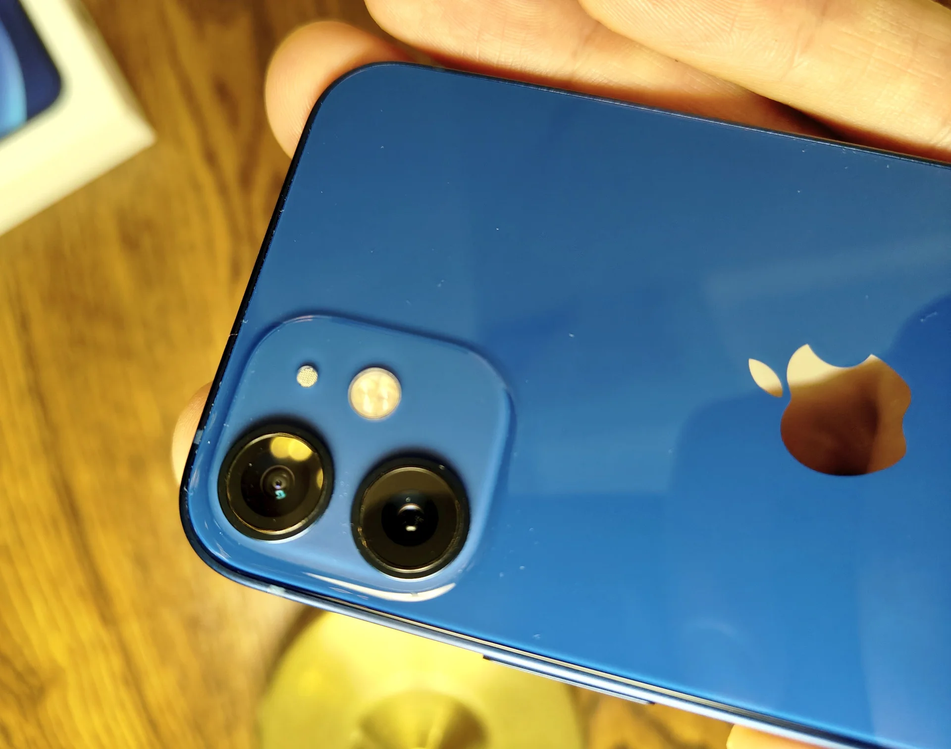 iPhone 12 mini 64 Гб в идеале - миниатюра 3