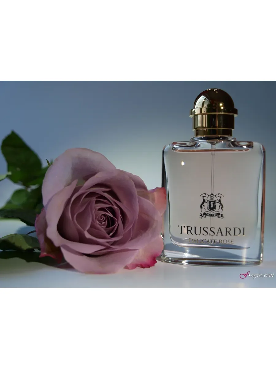 Духи Trussardi Delicate Rose Труссарди - миниатюра 3
