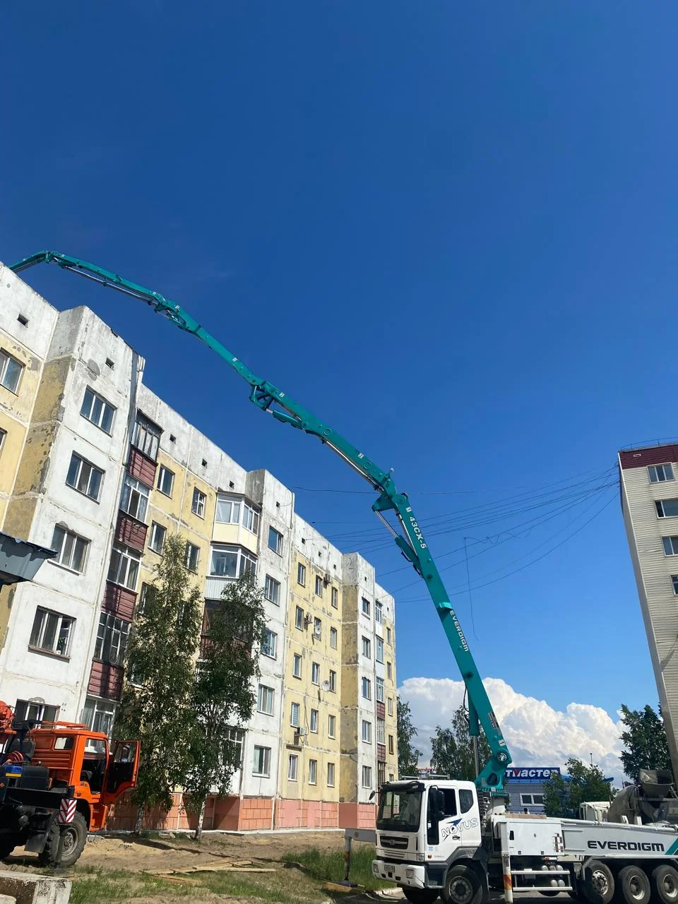 Услуги автобетононасоса 43м - миниатюра 2