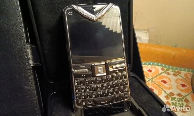VERTU CONSTELLATION QUEST DIAMOND  LIMITED EDITION - миниатюра 4