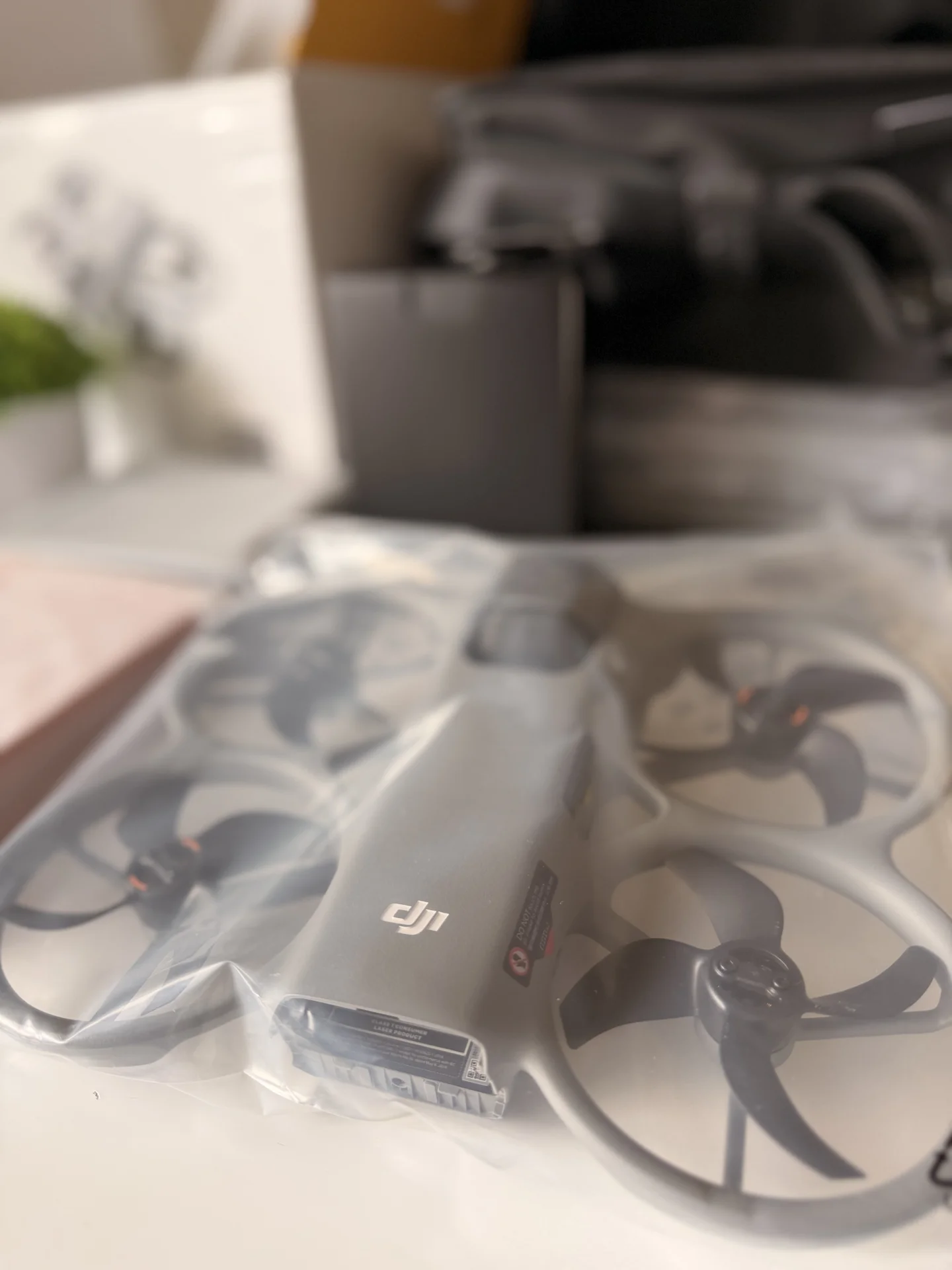 Квадрокоптер DJI Avata 360 FLY MORE COMBO - миниатюра 7