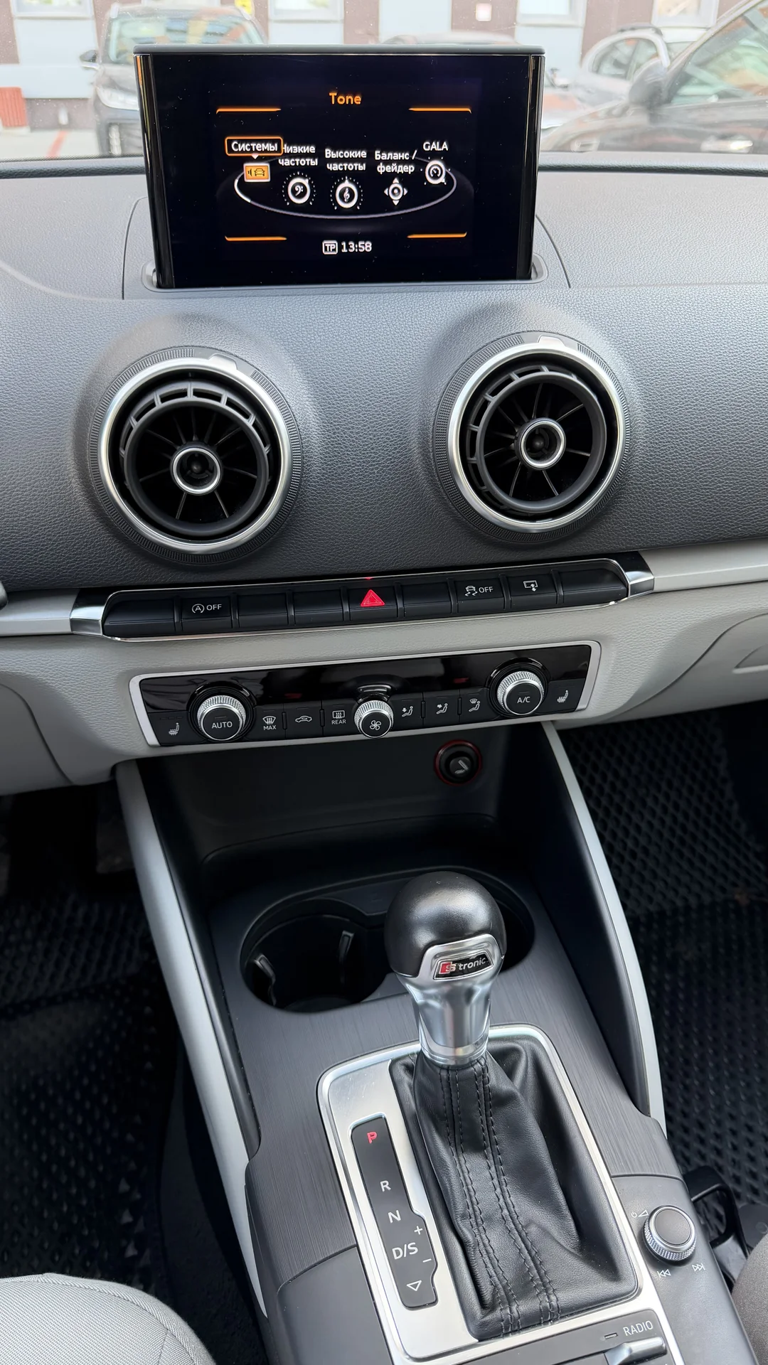 Audi A3 1.4 AMT, 2014 - миниатюра 14