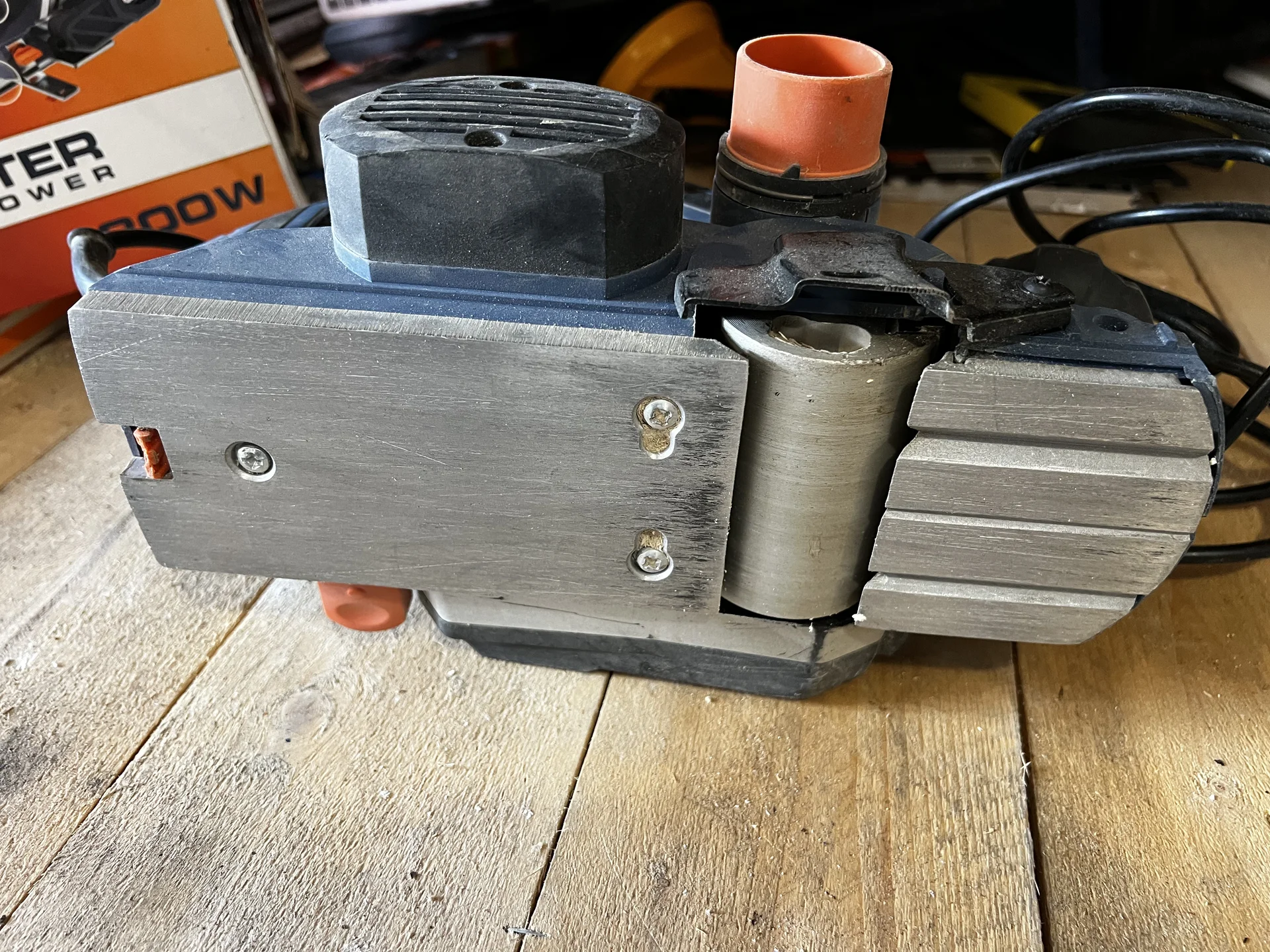 Рубанок электрический Dexter Power M1B-YH10 - миниатюра 4