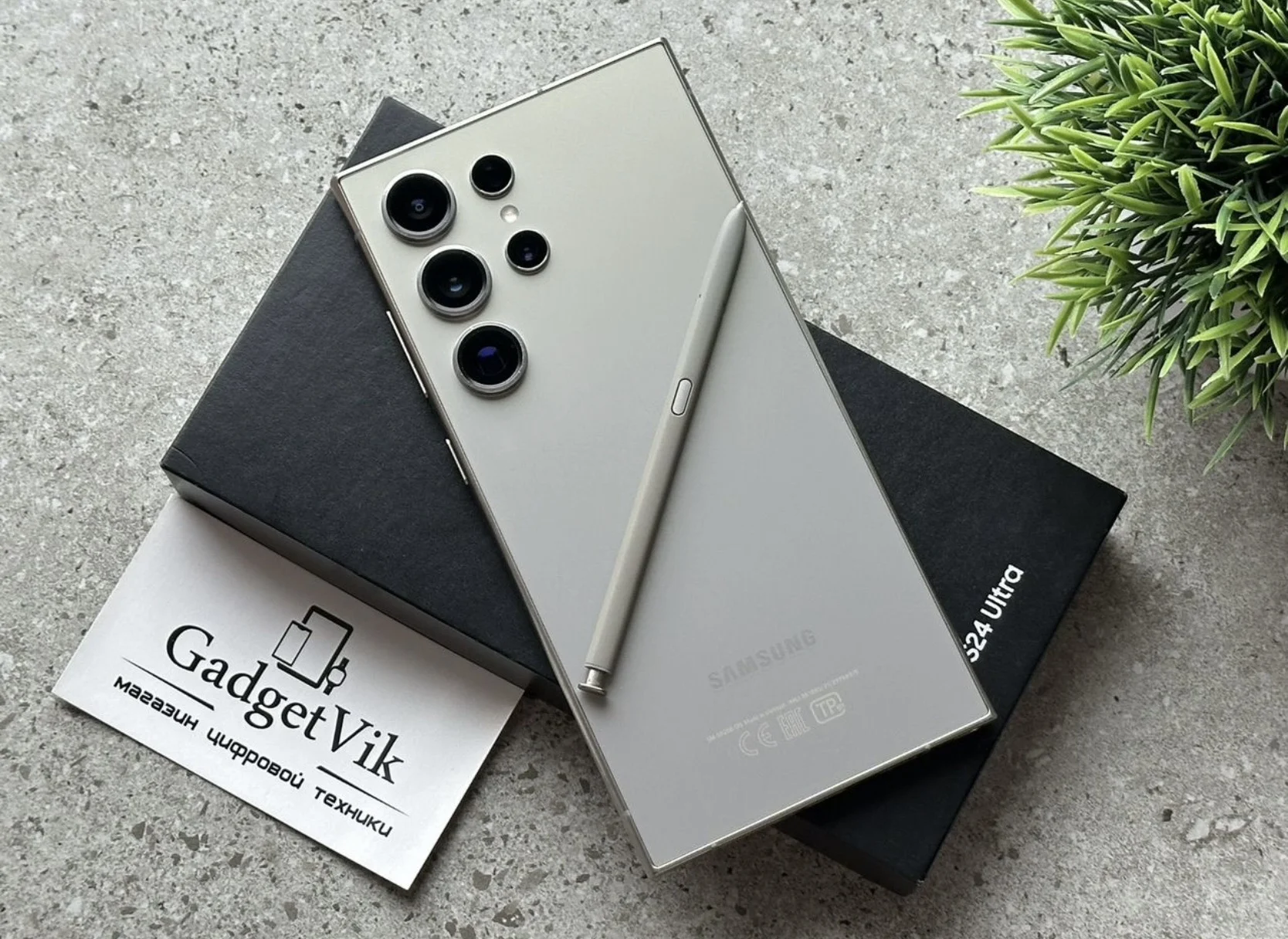 Samsung Galaxy S24 Ultra 12/256Gb - миниатюра 2