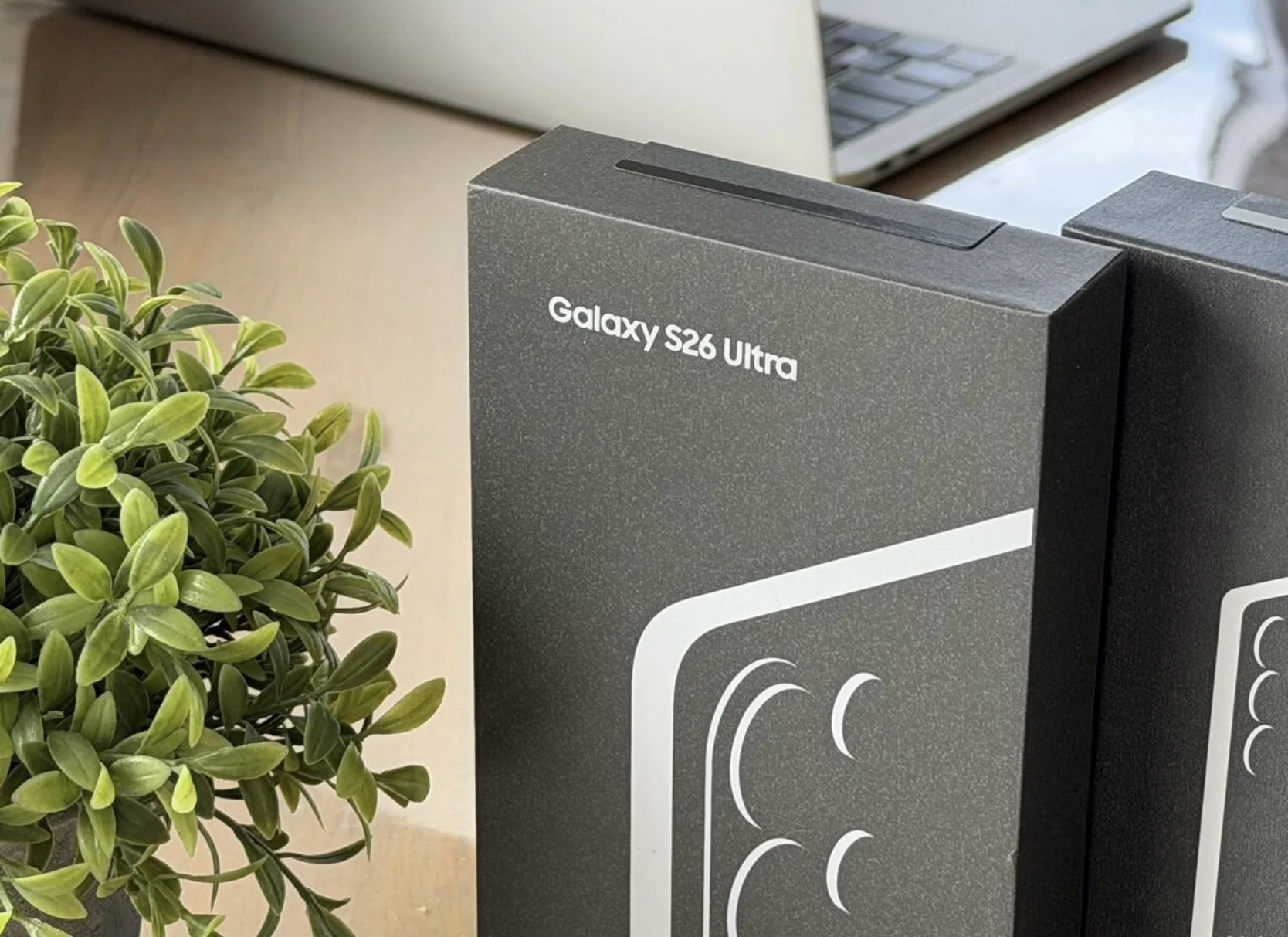 Samsung Galaxy S26 Ultra 12/512Gb - миниатюра 2
