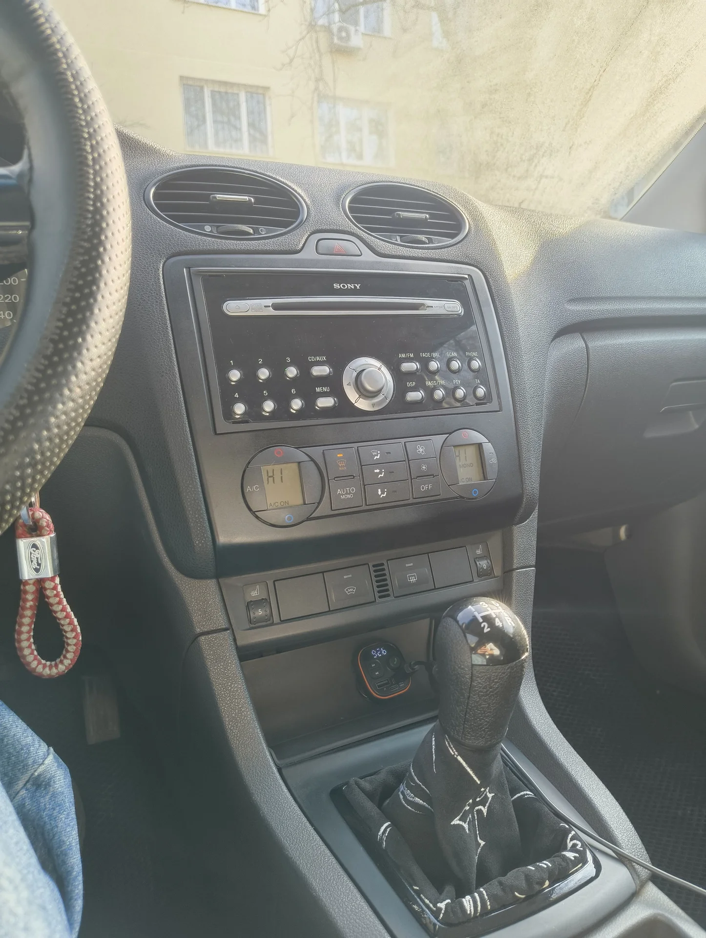 магнитола Sony Ford focus 2 - изображение 1