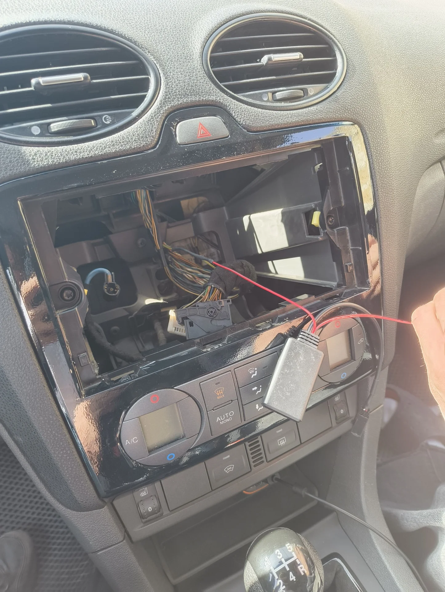 магнитола Sony Ford focus 2 - миниатюра 2