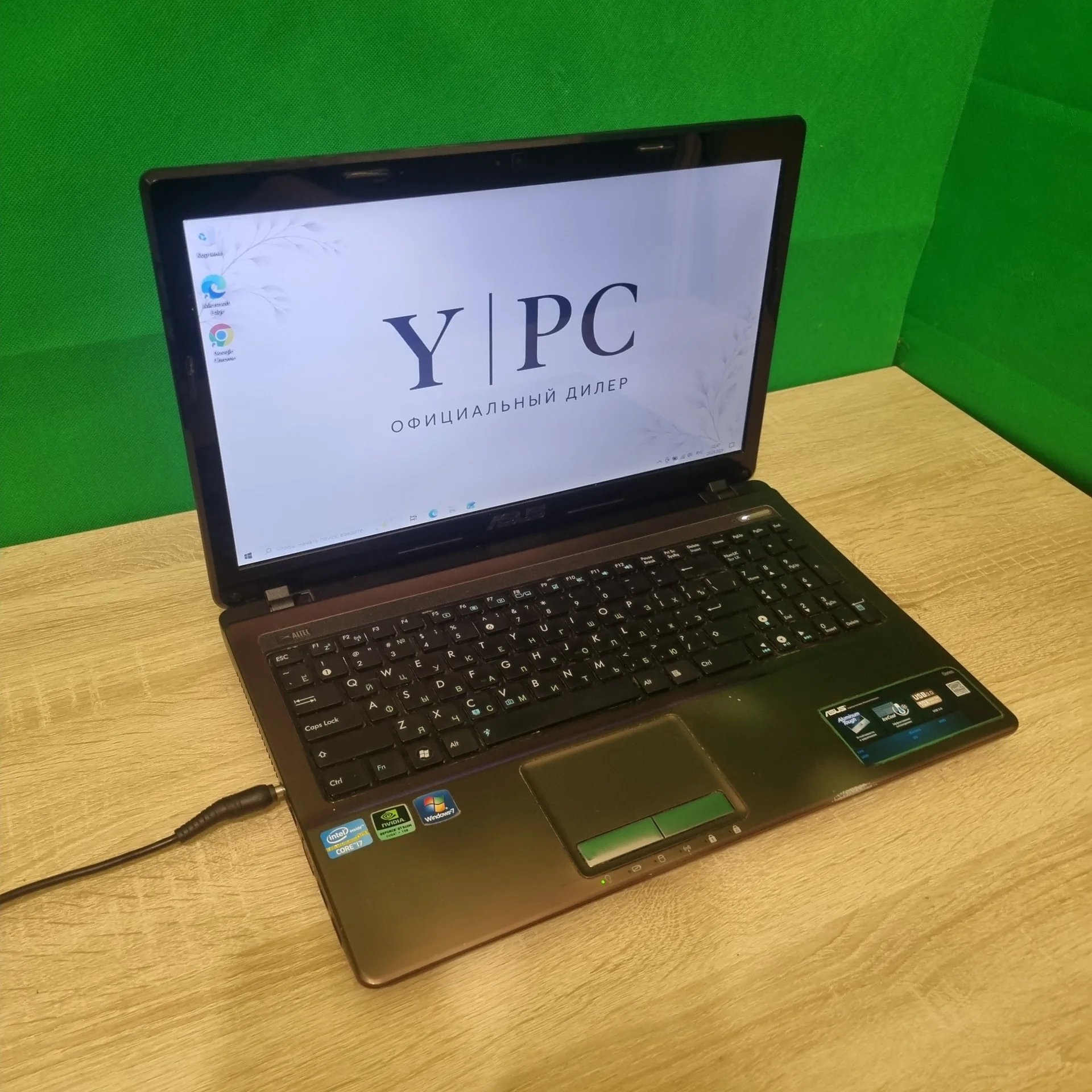 Игровой ноутбук Asus с i7 и SSD - изображение 1
