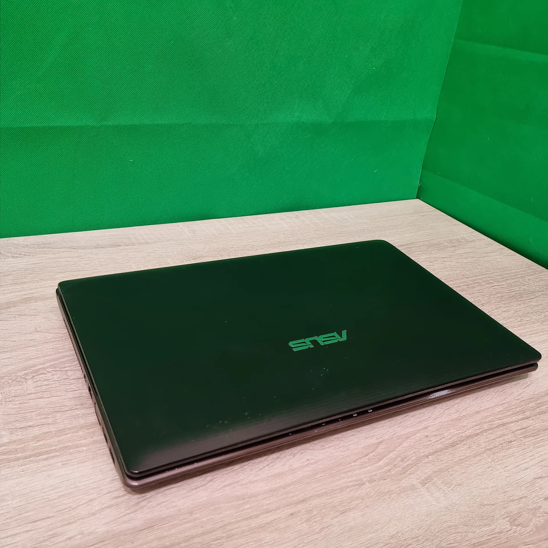 Игровой ноутбук Asus с i7 и SSD - миниатюра 6